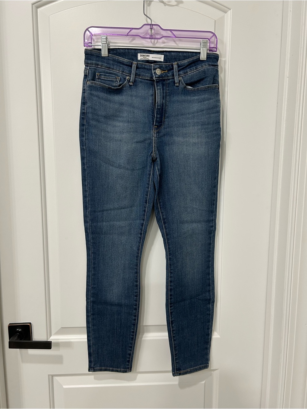 Women’s Dark Blue Skinny Levi Jeans / Size 4S
